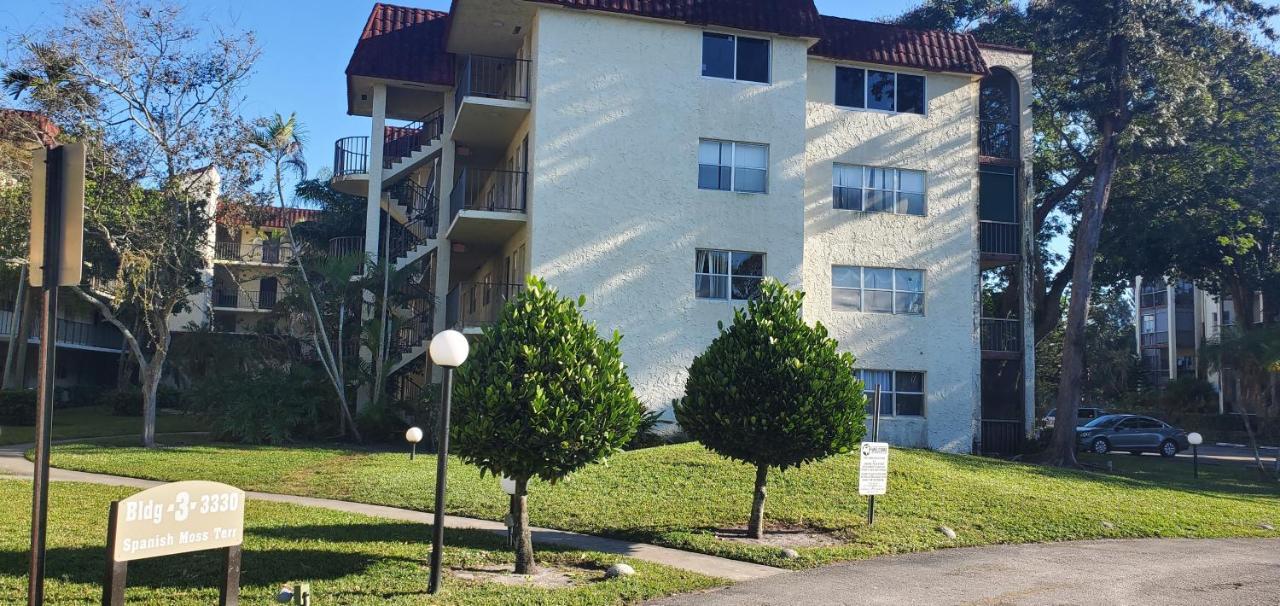 Fully Furnished, Beautiful, Spacious Two Bedroom Condo Lauderhill Exterior foto